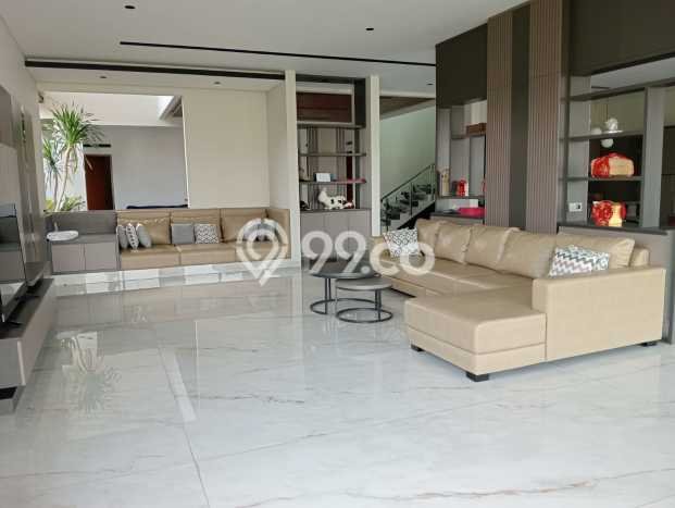 Ready to Use! Premium House LT 639m2 Desain Elegan di Kota Baru Parahyangan Ready to Use! Premium House LT 639m2 Desain Elegan di Kota Baru Parahyangan