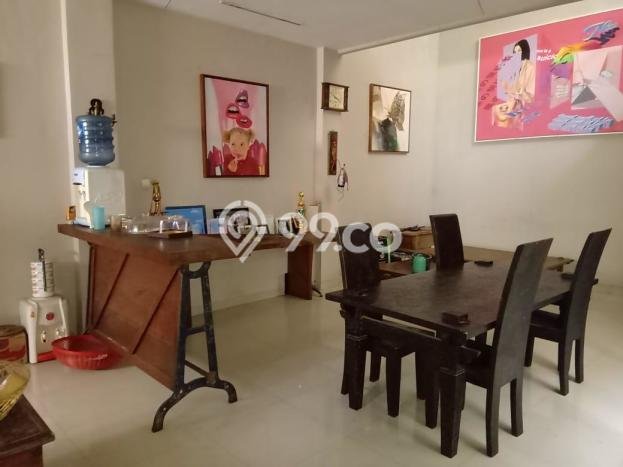 Siap Huni Hunian Elit 5 Kamar di Astanaanyar Dekat ke Mana Pun Siap Huni Hunian Elit 5 Kamar di Astanaanyar Dekat ke Mana Pun