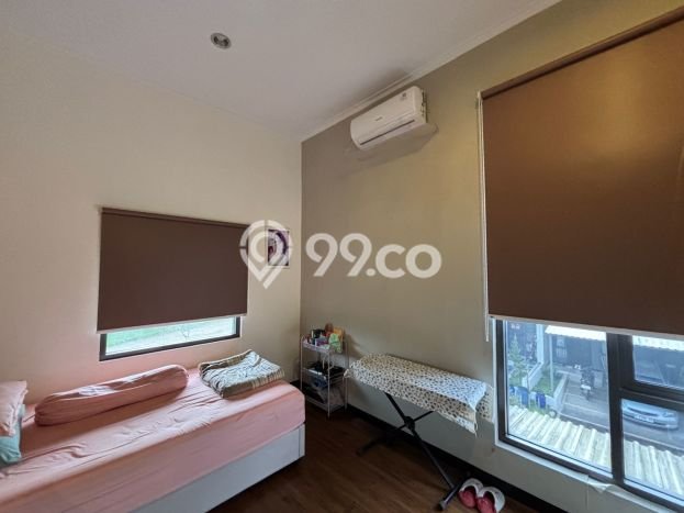 Rumah Modern 4 KT di Taman Kopo Indah Bandung Semi Furnished Rumah Modern 4 KT di Taman Kopo Indah Bandung Semi Furnished