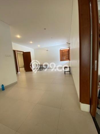 Disewakan Komersial di Kawasan Ramai Sayap Dago Luas 210m2 Disewakan Komersial di Kawasan Ramai Sayap Dago Luas 210m2