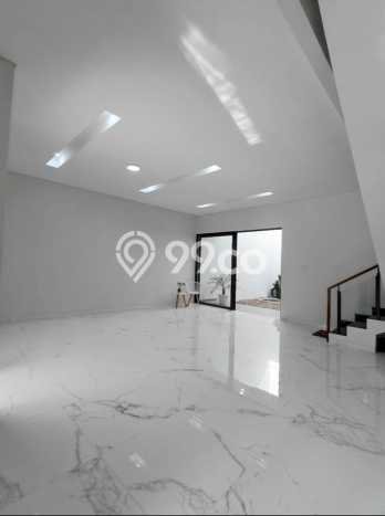 Rumah Elit Modern Tanpa Renovasi di Mekar Wangi Bandung Rumah Elit Modern Tanpa Renovasi di Mekar Wangi Bandung