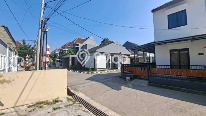 Rumah Modern Minimalis 2 KT Bisa Langsung Pindah di Arcamanik Rumah Modern Minimalis 2 KT Bisa Langsung Pindah di Arcamanik