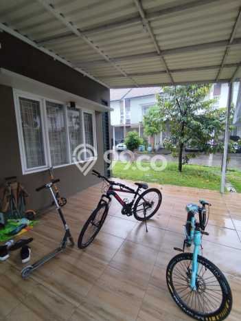 Ready to Use! Premium House LT 221m2 Desain Modern di Taman Kopo Indah Ready to Use! Premium House LT 221m2 Desain Modern di Taman Kopo Indah