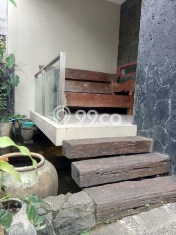 Siap Huni Hunian Elit 5 Kamar di Astanaanyar Dekat ke Mana Pun Siap Huni Hunian Elit 5 Kamar di Astanaanyar Dekat ke Mana Pun