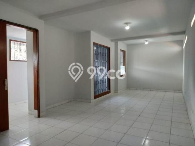 HARGA SPESIAL! Gudang Kawasan Kiaracondong, Luas 300m2m², Area Strategis HARGA SPESIAL! Gudang Kawasan Kiaracondong, Luas 300m2m², Area Strategis