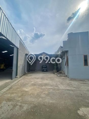AREA TERBAIK! Gudang di Margaasih, Luas 646m2m², Pengunjung Tinggi AREA TERBAIK! Gudang di Margaasih, Luas 646m2m², Pengunjung Tinggi