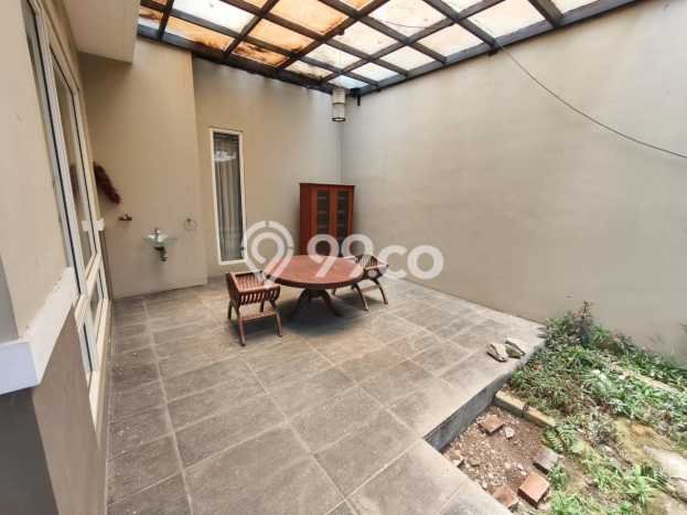 Rumah di , 2 KM, Dekat Pusat Kota, LT 360m2m² LB 270m2m² Rumah di , 2 KM, Dekat Pusat Kota, LT 360m2m² LB 270m2m²
