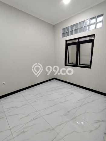 Rumah Luas Asri 4 KT Siap Pakai di Taman Kopo Indah Bandung Rumah Luas Asri 4 KT Siap Pakai di Taman Kopo Indah Bandung