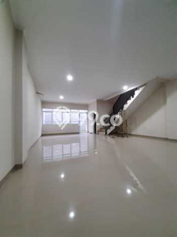 Unit Ruko Dijual di Batununggal Bandung Luas Tanah 165m2, Luas Bangunan 170m2 Unit Ruko Dijual di Batununggal Bandung Luas Tanah 165m2, Luas Bangunan 170m2