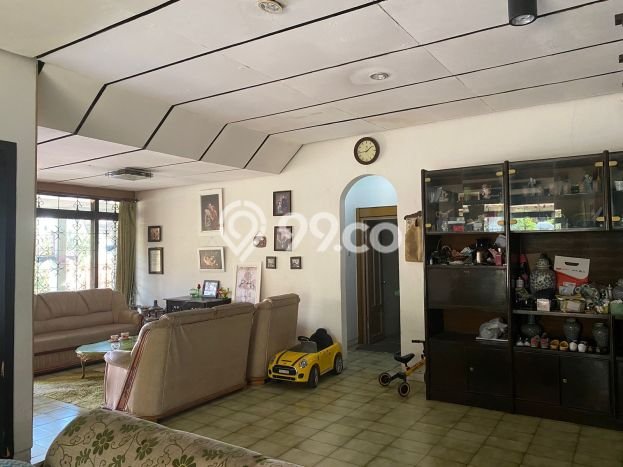 Rumah di Bandung Kota, Bandung, Luas 335m2m² LB 280m2m² Rumah di Bandung Kota, Bandung, Luas 335m2m² LB 280m2m²