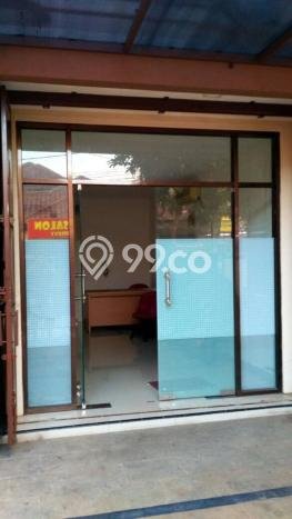 Rumah Luas Asri 4 KT Siap Pakai di Pondok Kelapa Jakarta Timur Rumah Luas Asri 4 KT Siap Pakai di Pondok Kelapa Jakarta Timur