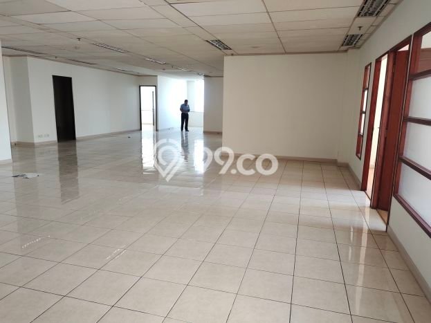 Disewakan Kantor komersial di Tebet luas bangunan 85m2 Disewakan Kantor komersial di Tebet luas bangunan 85m2