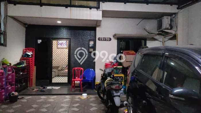 Hunian Nyaman Asri 4 KT Siap Pakai di Pegadungan Jakarta Barat Hunian Nyaman Asri 4 KT Siap Pakai di Pegadungan Jakarta Barat