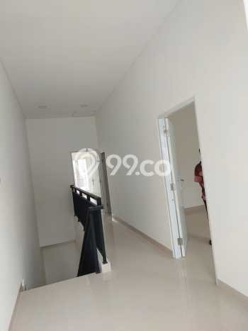 Rumah Minimalis 3 KT di Meruya Jakarta Barat Semi Furnished Rumah Minimalis 3 KT di Meruya Jakarta Barat Semi Furnished