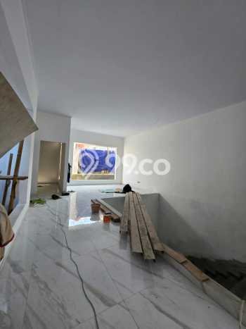 Rumah Minimalis 3 KT di Meruya Jakarta Barat Semi Furnished Rumah Minimalis 3 KT di Meruya Jakarta Barat Semi Furnished