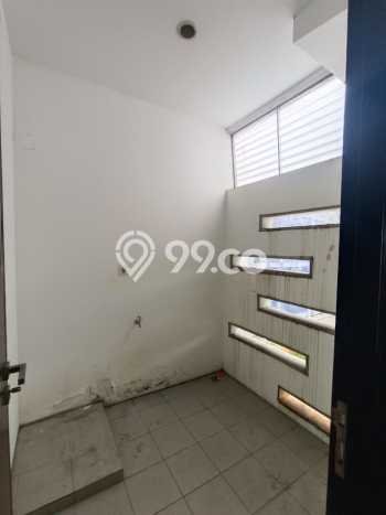 Dijual Rumah Luas Megah Dengan View Cantik di Pegadungan, Jakarta Barat Dijual Rumah Luas Megah Dengan View Cantik di Pegadungan, Jakarta Barat