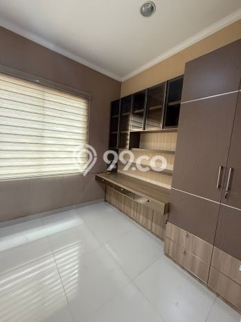 Jual Rumah Mewah Megah Dengan View Eksklusif di Gading Serpong, Tangerang Jual Rumah Mewah Megah Dengan View Eksklusif di Gading Serpong, Tangerang