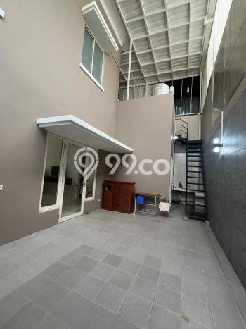 Jarang Ada! Rumah Kontrakan 4 Kamar Nyaman Siap Huni Gading Serpong Jarang Ada! Rumah Kontrakan 4 Kamar Nyaman Siap Huni Gading Serpong