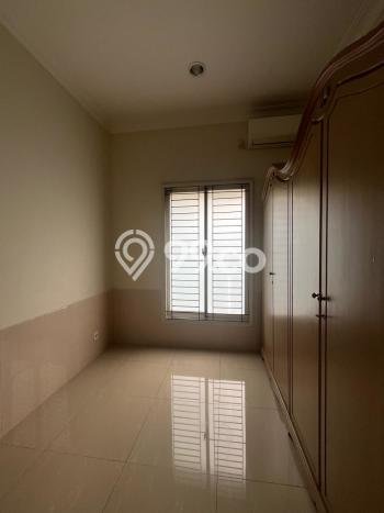 Jarang Ada! Rumah Kontrakan 4 Kamar Nyaman Siap Huni Gading Serpong Jarang Ada! Rumah Kontrakan 4 Kamar Nyaman Siap Huni Gading Serpong
