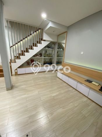 For Sale Hunian Rumah Terawat 2 KT di Gading Serpong, Tangerang For Sale Hunian Rumah Terawat 2 KT di Gading Serpong, Tangerang