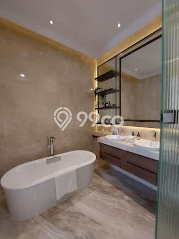 Hunian Mewah Siap Huni LT 240m2 di Tangerang, Tangerang Hunian Mewah Siap Huni LT 240m2 di Tangerang, Tangerang