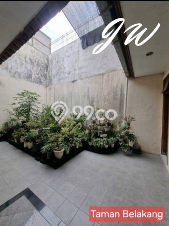 Hot Offer Hunian Mewah Ideal dan Luas di Dukuh Pakis, Surabaya Hot Offer Hunian Mewah Ideal dan Luas di Dukuh Pakis, Surabaya