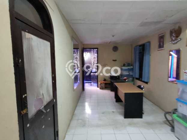 Siap Huni Rumah Mewah 4 Kamar di Cidadap Dekat ke Mana Pun Siap Huni Rumah Mewah 4 Kamar di Cidadap Dekat ke Mana Pun