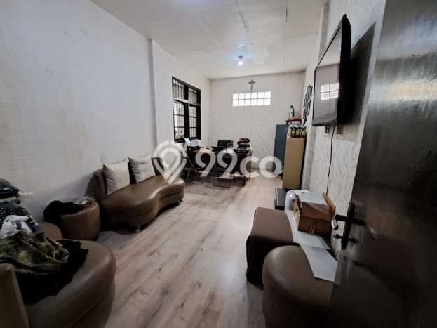 Rumah Modern 4 KT LT 181m2 di Taman Kopo Indah Rumah Modern 4 KT LT 181m2 di Taman Kopo Indah