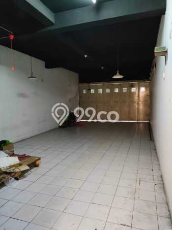 Unit Ruko Disewa Lokasi Margaasih, Bandung Spesifikasi Luas Bangunan 180m2 Unit Ruko Disewa Lokasi Margaasih, Bandung Spesifikasi Luas Bangunan 180m2