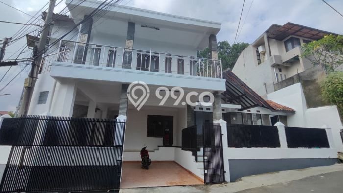 Jual Rumah Bagus Siap Huni LB 140m2 di Mandalajati, Bandung Jual Rumah Bagus Siap Huni LB 140m2 di Mandalajati, Bandung
