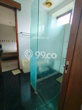 Jual Rumah Luas Elegan Dengan View Cantik di Bintaro, Tangerang Selatan Jual Rumah Luas Elegan Dengan View Cantik di Bintaro, Tangerang Selatan