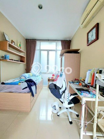 Hunian Mewah LB 221m2 Siap Pakai Desain Elegan di Bintaro, Tangerang Selatan Hunian Mewah LB 221m2 Siap Pakai Desain Elegan di Bintaro, Tangerang Selatan