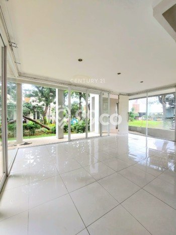 Dijual Rumah Luas Megah Dengan View Cantik di Bintaro, Tangerang Selatan Dijual Rumah Luas Megah Dengan View Cantik di Bintaro, Tangerang Selatan