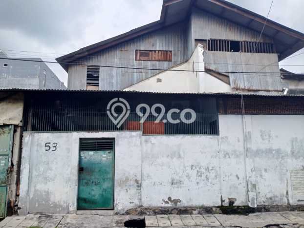 Pabrik di Cengkareng, Luas 300m², Pusat Bisnis, Jalan Utama Pabrik di Cengkareng, Luas 300m², Pusat Bisnis, Jalan Utama