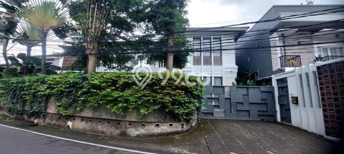 Dijual Rumah Premium dengan Fasilitas Sekitar Komplit di Cilandak, Jakarta Selatan Dijual Rumah Premium dengan Fasilitas Sekitar Komplit di Cilandak, Jakarta Selatan