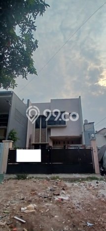 Dijual Hunian Rumah Terawat 4 Kamar di Joglo, Jakarta Barat Dijual Hunian Rumah Terawat 4 Kamar di Joglo, Jakarta Barat