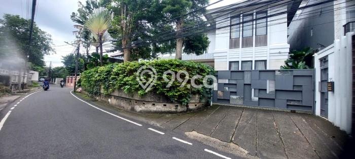 Dijual Rumah Premium dengan Fasilitas Sekitar Komplit di Cilandak, Jakarta Selatan Dijual Rumah Premium dengan Fasilitas Sekitar Komplit di Cilandak, Jakarta Selatan