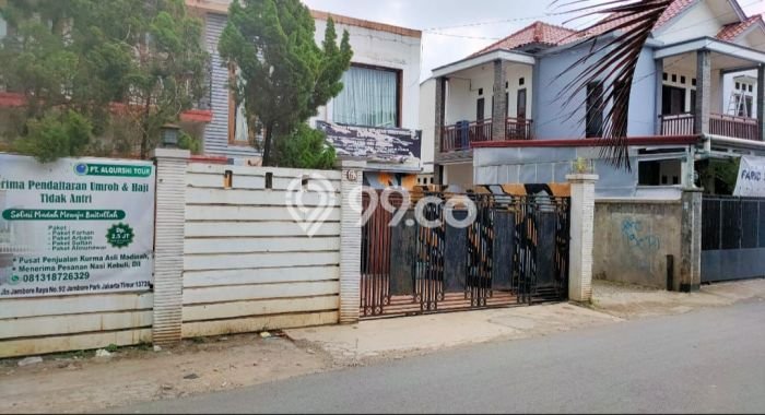 Dijual Murah Rumah dengan 6 Kamar Tidur dan 4 Kamar Mandi di Area Ciracas, Jakarta Timur Dijual Murah Rumah dengan 6 Kamar Tidur dan 4 Kamar Mandi di Area Ciracas, Jakarta Timur