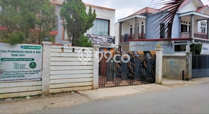 Dijual Murah Rumah dengan 6 Kamar Tidur dan 4 Kamar Mandi di Area Ciracas, Jakarta Timur Dijual Murah Rumah dengan 6 Kamar Tidur dan 4 Kamar Mandi di Area Ciracas, Jakarta Timur