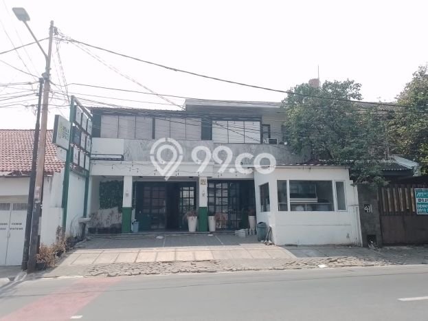 Rumah Siap Huni 7 KT 5 KM di Kebayoran Baru, Jakarta Selatan Rumah Siap Huni 7 KT 5 KM di Kebayoran Baru, Jakarta Selatan