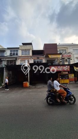 Ruko di Taman Palem, Luas 110m², Pusat Bisnis, Jalan Utama Ruko di Taman Palem, Luas 110m², Pusat Bisnis, Jalan Utama