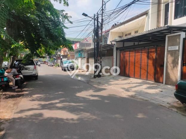 Rumah Elit Akses Strategis di Jakarta Barat Unfurnished Rumah Elit Akses Strategis di Jakarta Barat Unfurnished