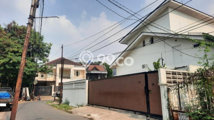 Hunian Mewah LB 350m2 Siap Pakai Desain Elegan di Pondok Bambu, Jakarta Timur Hunian Mewah LB 350m2 Siap Pakai Desain Elegan di Pondok Bambu, Jakarta Timur