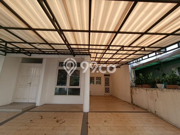 Rumah di Tangerang Selatan Kondisi Bagus Minimalis Dekat Fasilitas Publik Rumah di Tangerang Selatan Kondisi Bagus Minimalis Dekat Fasilitas Publik