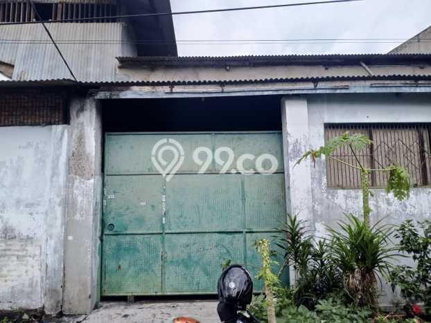 Pabrik di Cengkareng, Luas 300m², Pusat Bisnis, Jalan Utama Pabrik di Cengkareng, Luas 300m², Pusat Bisnis, Jalan Utama