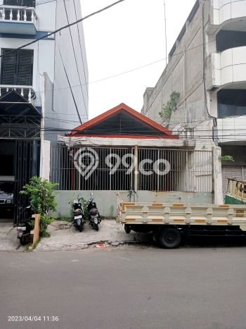 Hunian Mewah LB 250m2 Siap Huni Desain Elegan di Pinangsia, Jakarta Pusat Hunian Mewah LB 250m2 Siap Huni Desain Elegan di Pinangsia, Jakarta Pusat