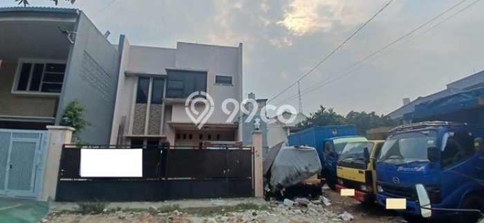Dijual Hunian Rumah Terawat 4 Kamar di Joglo, Jakarta Barat Dijual Hunian Rumah Terawat 4 Kamar di Joglo, Jakarta Barat
