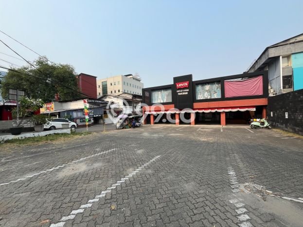 Gudang Dijual di Pasar Minggu LT 827m2, LB 550m2 untuk Investasi Gudang Dijual di Pasar Minggu LT 827m2, LB 550m2 untuk Investasi