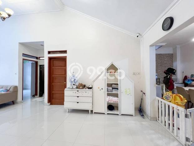 Rumah Luas Asri 4 KT Siap Huni di Galaxy Bekasi Rumah Luas Asri 4 KT Siap Huni di Galaxy Bekasi