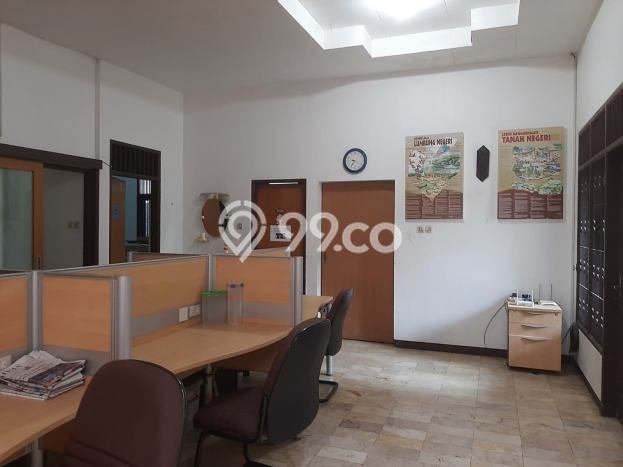 For Sale! Premium House LT 385m2 Desain Elegan di Tegallega For Sale! Premium House LT 385m2 Desain Elegan di Tegallega
